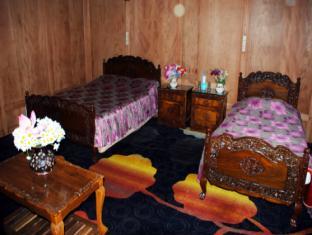 The Mughal Sheraton Houseboat Hotel Durgjan Zewnętrze zdjęcie